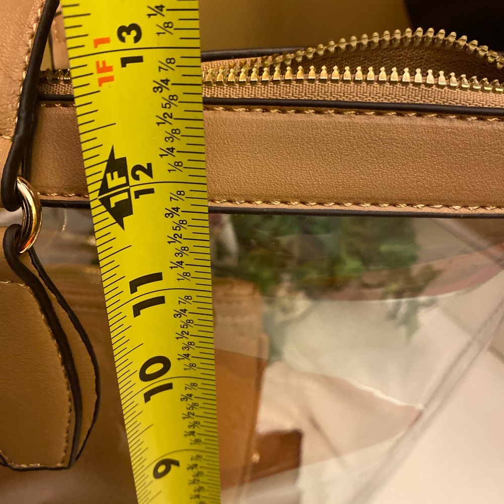 ADRIENNE VITTADINI Tan Tote Bag with MAKEUP POUCH Modern Design - Picture 15 of 15